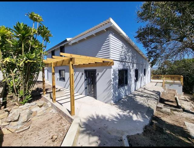 5 BEDROOM HOUSE FOR SALE IN FRAAIUITSIG